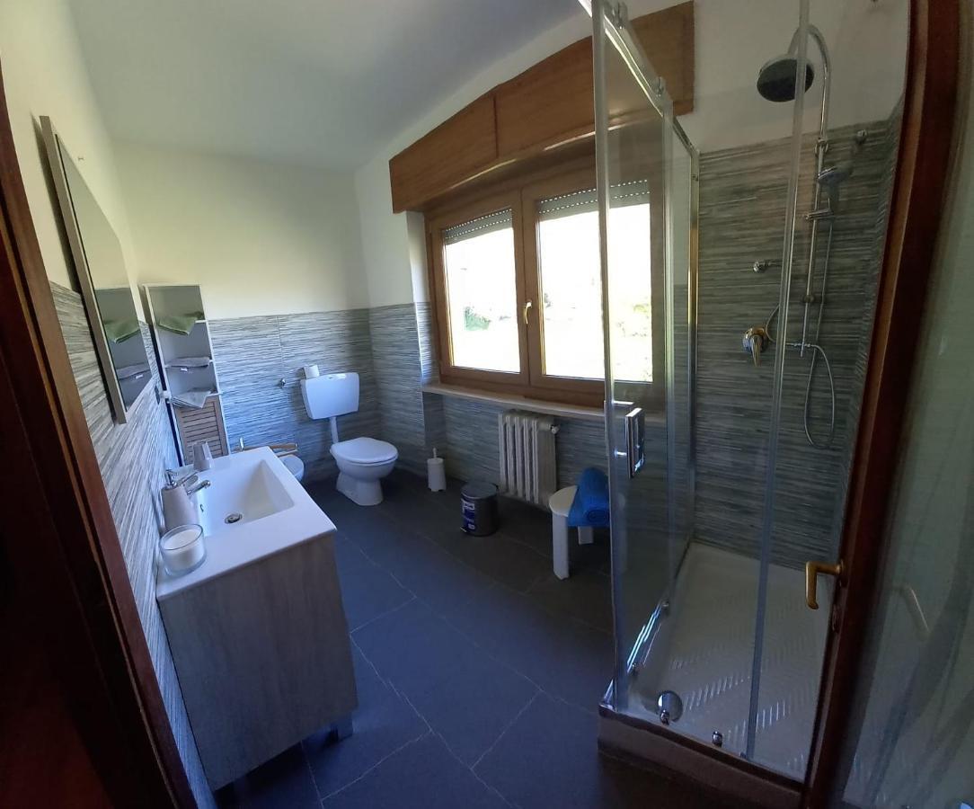 Vue Du Chateau Villa Fenis Eksteriør billede